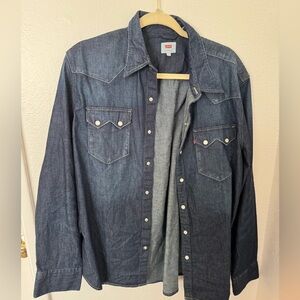 Levi’s pearl snap button up